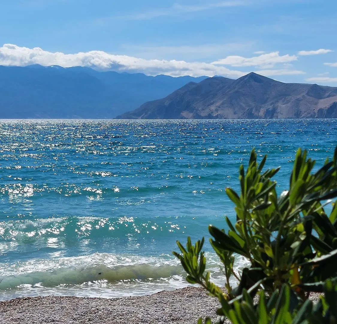 Daire Nur 400 Meter Zum Strand Mit Wifi, Parkplatz, Garten Baška Hırvatistan